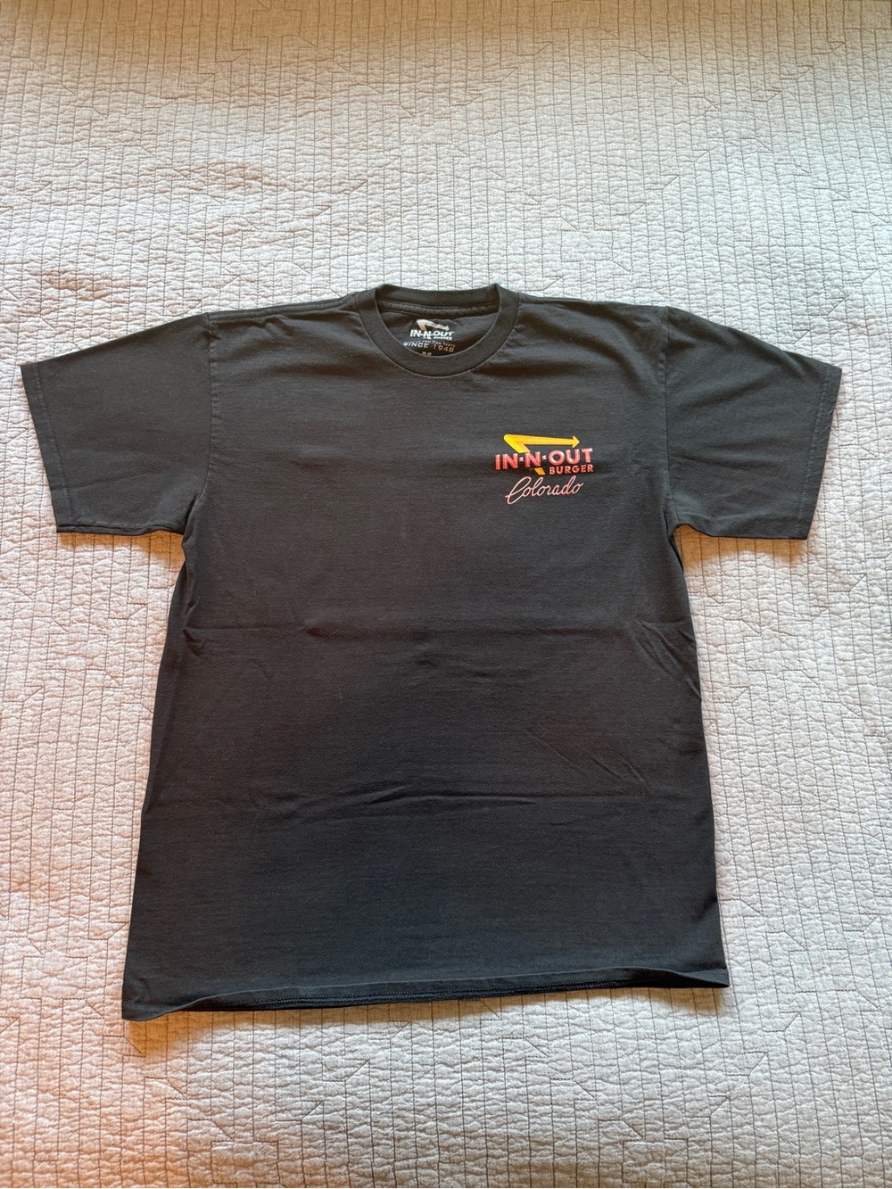 In-N-Out Burger Colorado Black Graphic T-Shirt | Men’s Medium